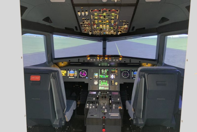 PG-A320型 空客A320飞机动感飞行模拟器 产品图