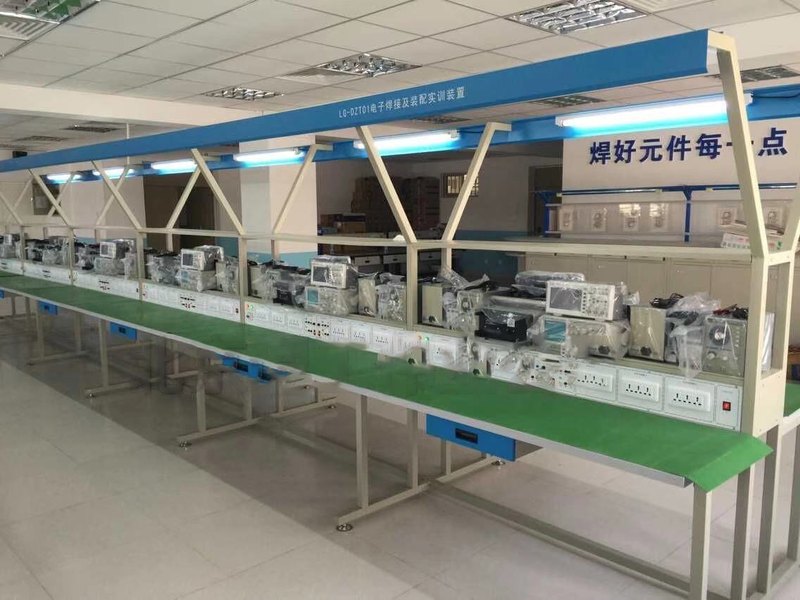 PG-DZT01型 电子装配及焊接技能实训装置 产品图