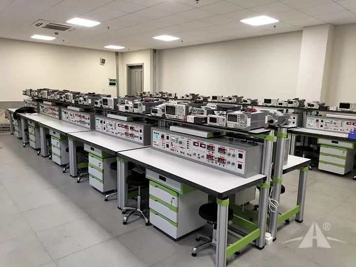 PGJSD-789G2电工电子电拖PLC单片机传感器实训考核装置